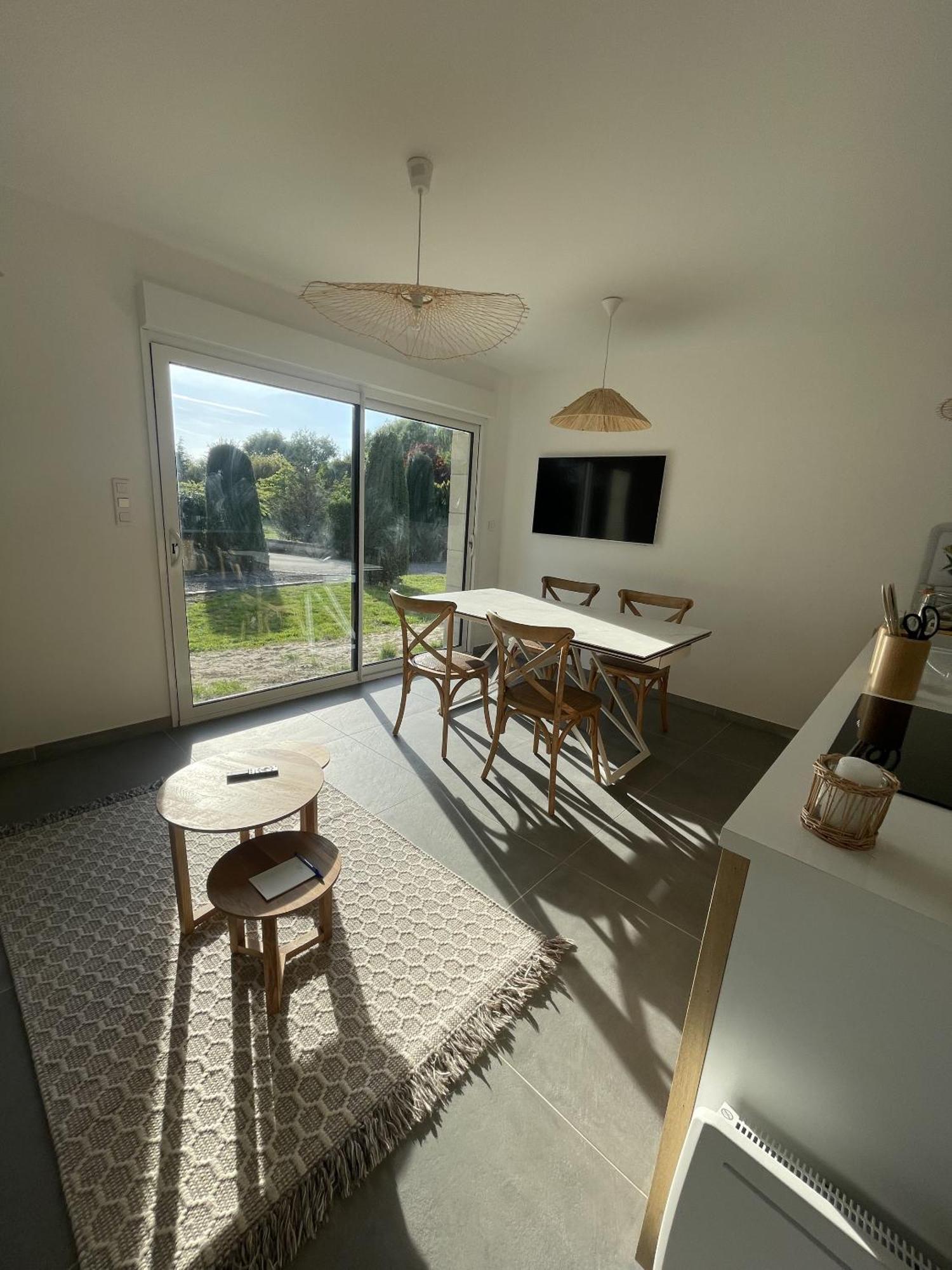 L'Opale - Le White Apartment Les Attaques Bilik gambar