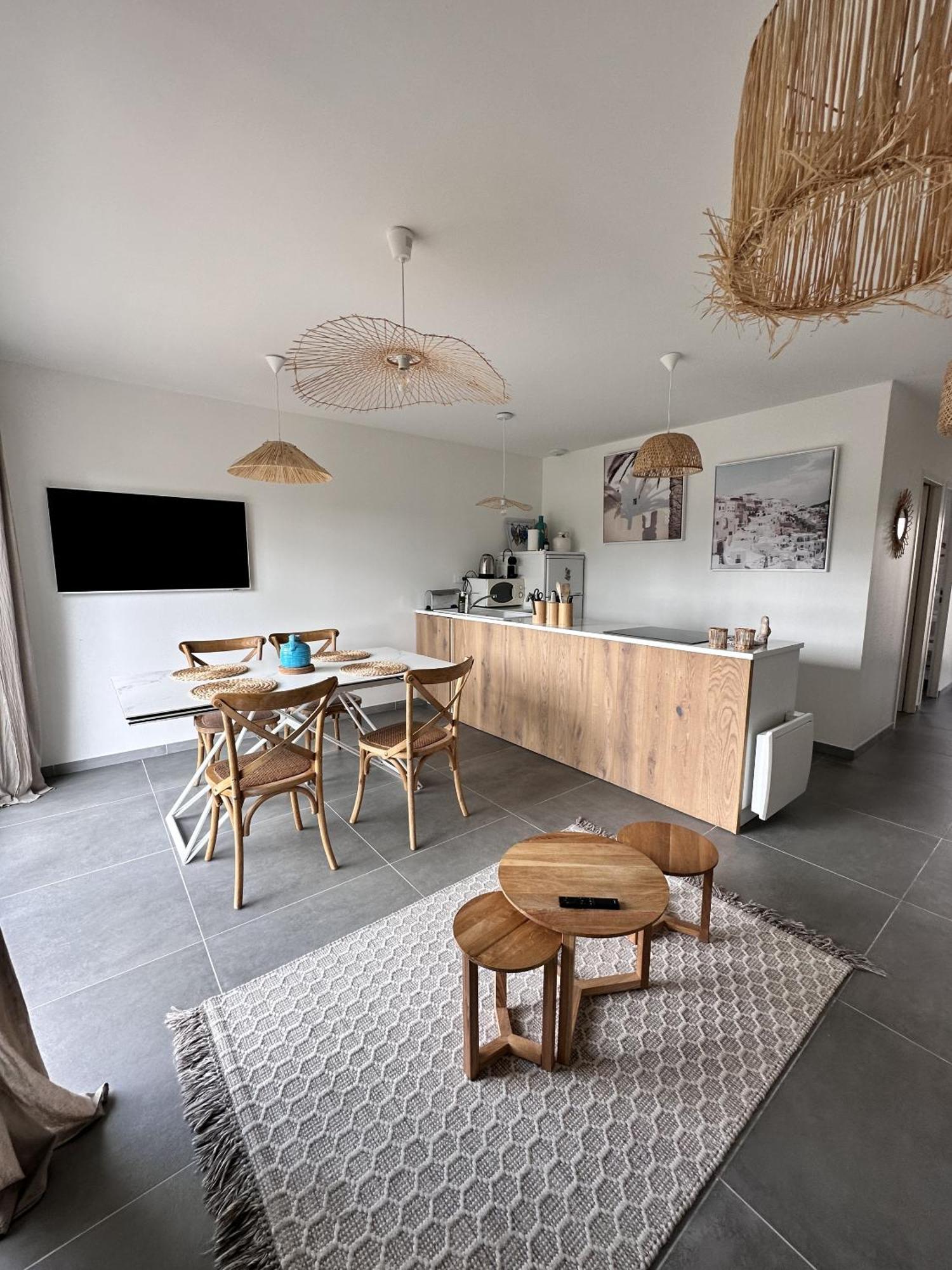 L'Opale - Le White Apartment Les Attaques Luaran gambar